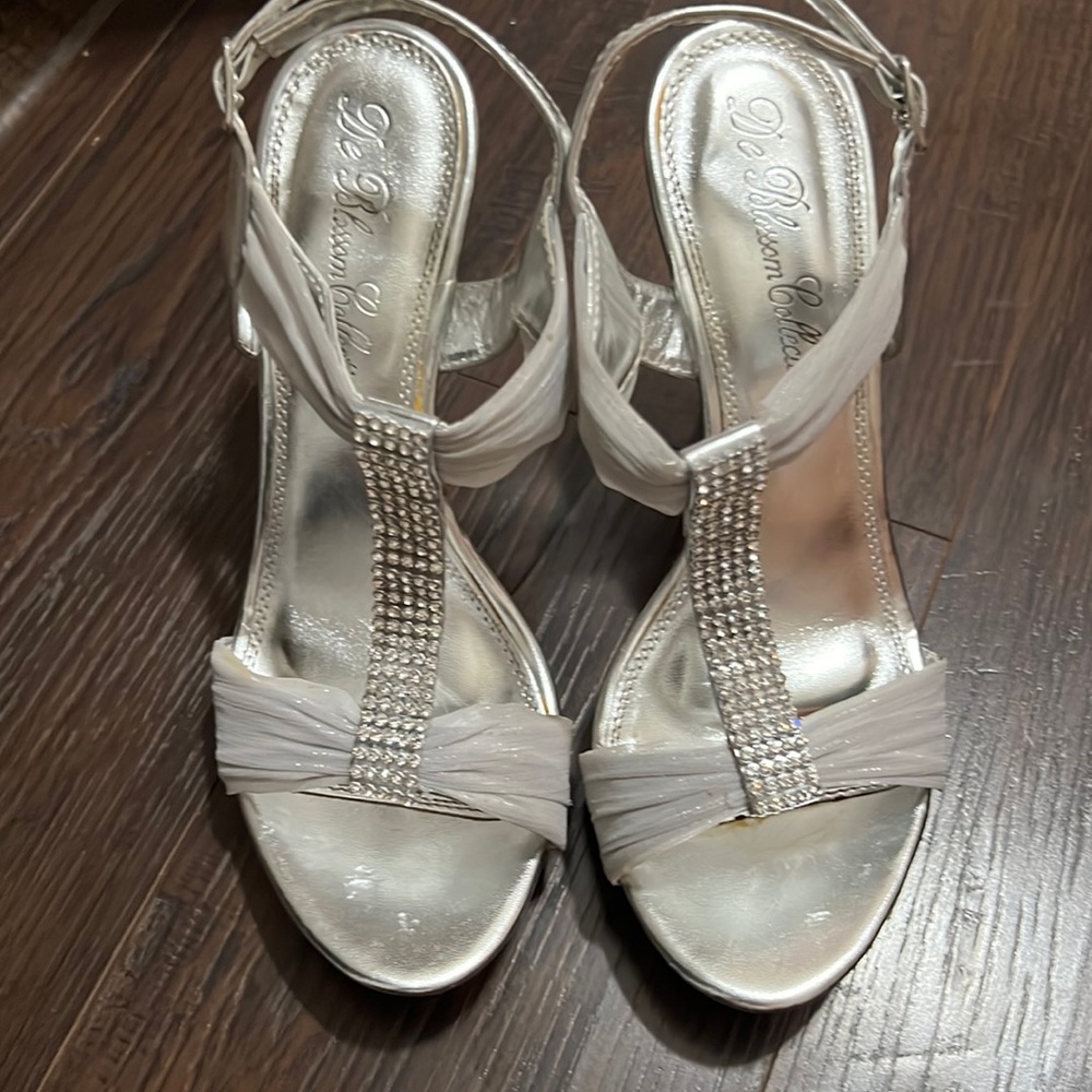 Womens shoes